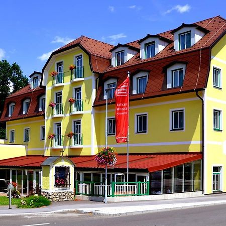 Hotel-Restaurant Kirchenwirt Aigen Aigen im Ennstal Exterior foto