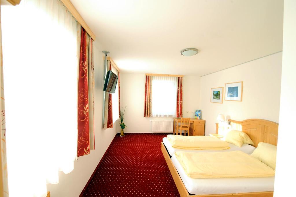 Hotel-Restaurant Kirchenwirt Aigen Aigen im Ennstal Cameră foto